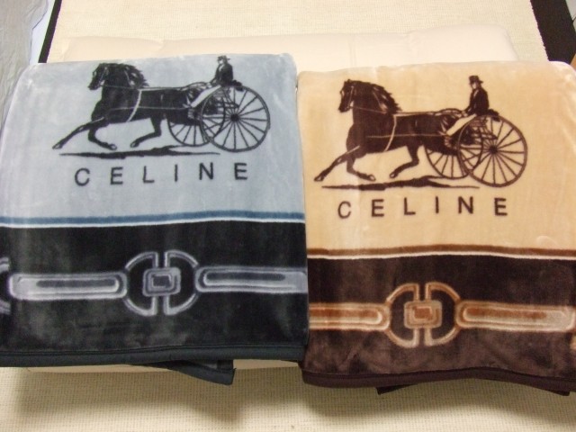 CELINEの毛布、西川産業