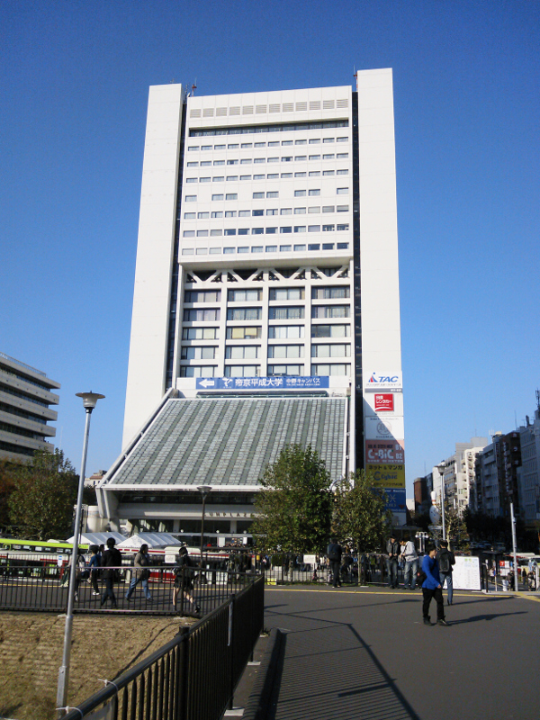 中野サンプラザ
