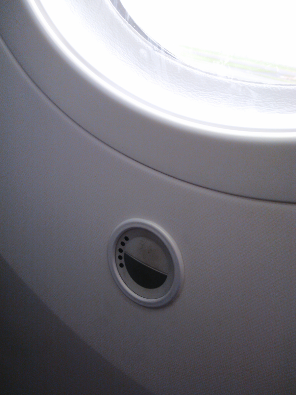 羽田空港 機材 B787 窓