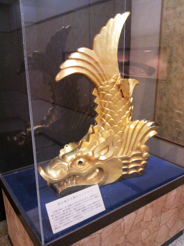 岡山城天守閣のシャチホコ