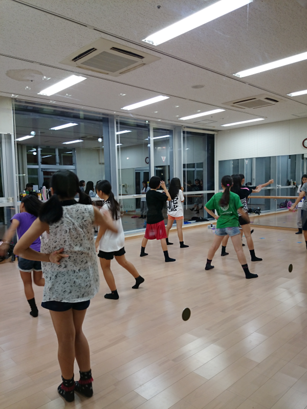 てんぶす那覇 4階 レッスンルーム1 琉ドル レッスン風景1