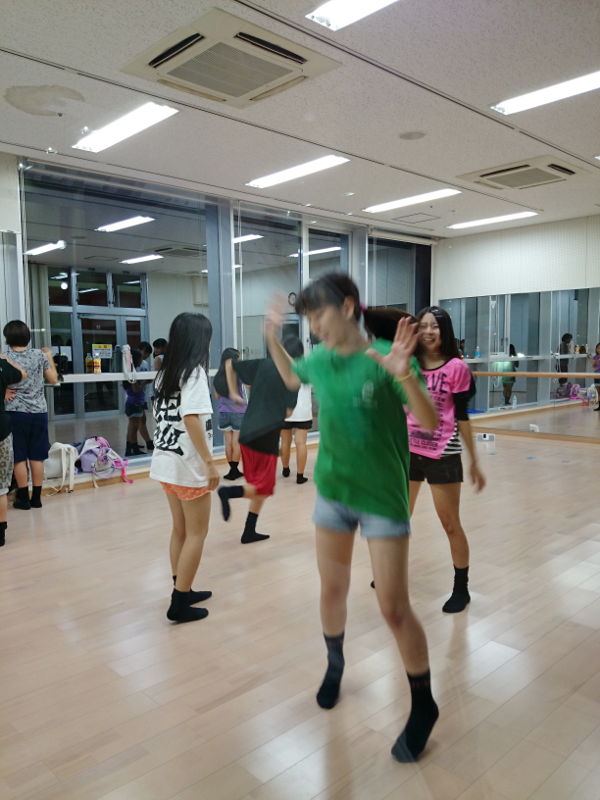 てんぶす那覇 4階 レッスンルーム1 琉ドル レッスン風景5