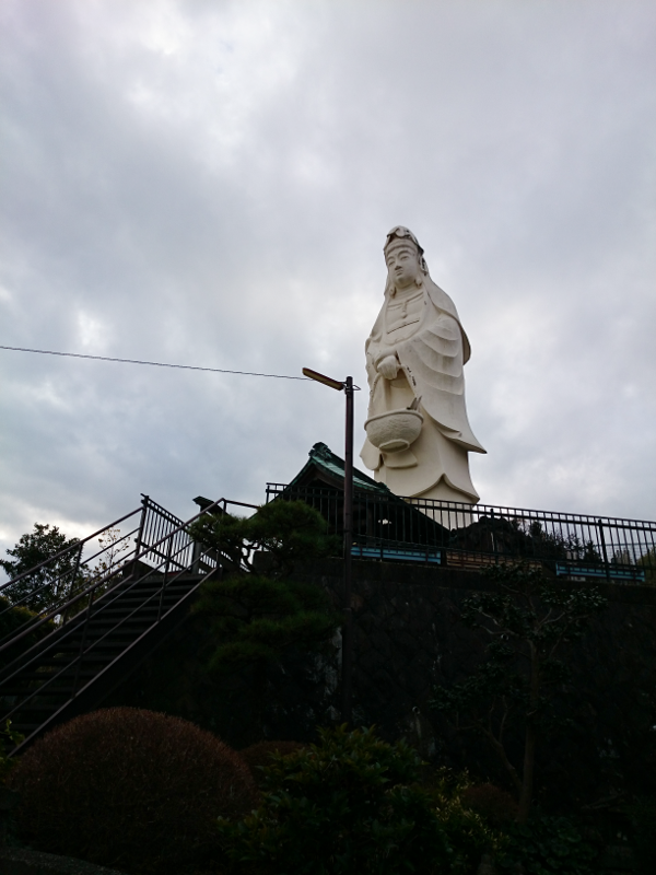薬王山 東善院 厄よけ魚藍観音 4