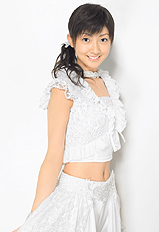 公式写真3、熊井友理奈