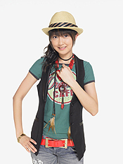 公式写真5、熊井友理奈